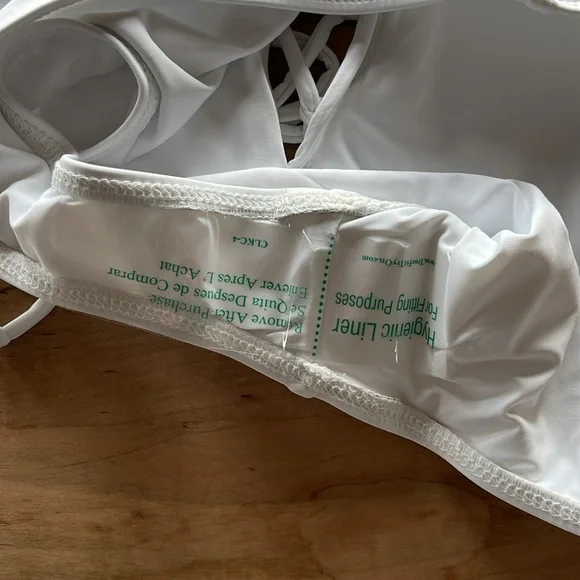 NWT Dippin’ Daisy’s Cheryl Low Cut V-Neck One Piece Bride Bachelorette Vacation - Picture 8 of 16